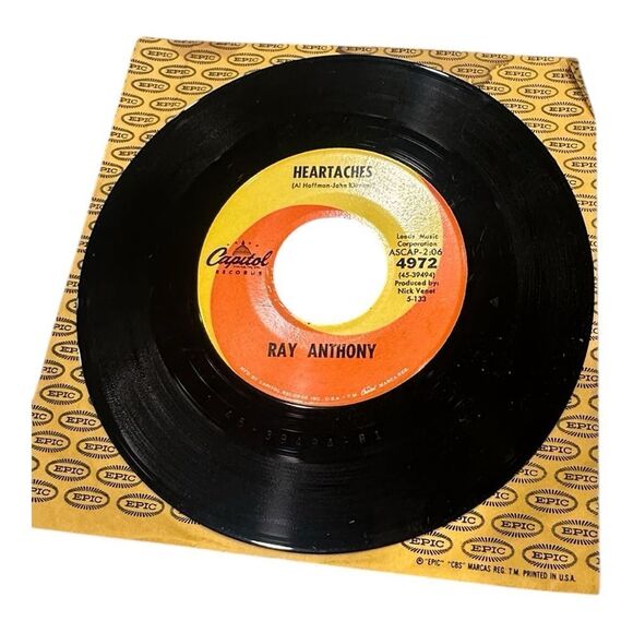 Epic Records Vinyl Sleeve with Ray Anthony 45 Record - Picture 3 of 7